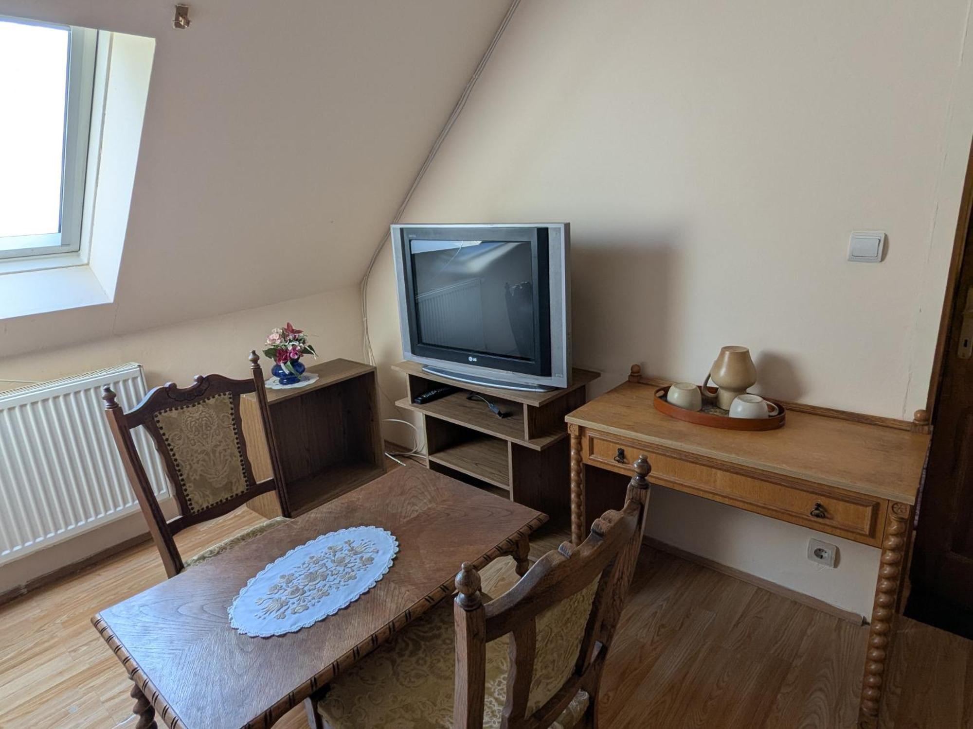 Valeria Vendeghaz Apartment บูดาคาลาสซ์ ห้อง รูปภาพ
